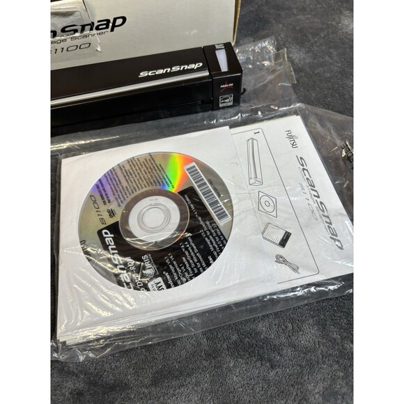 ScanSnap S1100 600dpi Color Portable Document Scanner Used With Box - Picture 3 of 10